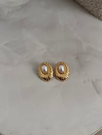 Marka Model Gold Kabuk Model İnci Küpe