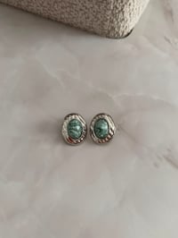 Marka Model Mavi Mineli Silver Kenarlı Küpe