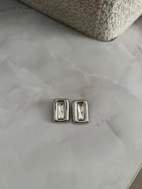 Marka Model Silver Taş Detay Küpe