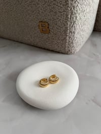Özel Seri 14k Gold Bombeli Şeritli Halka Küpe