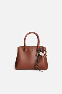 CHARM AKSESUARLI EL ÇANTA 
