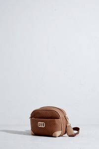 Sarach Monogram Ön ve Arkada Fermuarlı Cep Detaylı Ayarlanabilir Kolon Askılı Çanta