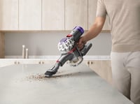  Dyson Dyson DYSONV8 Distribütör  Dyson V8 Kablosuz Dikey Şarjlı Süpürge Gri