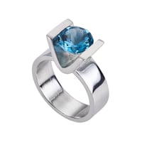 Victory Blue Topaz Yüzük
