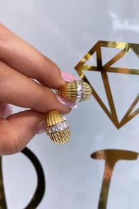 Goldie Sirie Baguette Küpe