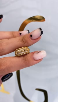 Goldie Topçik Earcuff