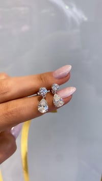 İthal Vip Seri Mozanite Damla Sallantılı Küpe