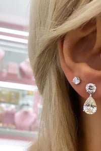 İthal Vip Seri Mozanite Damla Sallantılı Küpe