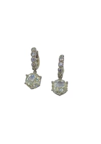 İthal Vip Seri Mozanite Tektaş Sallantılı Küpe