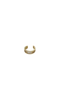 Miny Baugette Earcuff