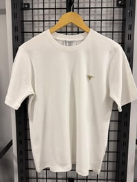 Gue Arma Detaylı Beyaz Tshirt