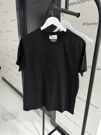 Gue Kabartma Logo Detaylı Siyah Tshirt 