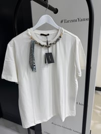 Massi Fular Detaylı Beyaz Tshirt