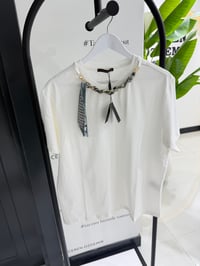 Massi Fular Detaylı Beyaz Tshirt