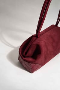 Bordo Süet Örgü Detaylı Omuz Çantası