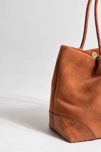 Taba Örgü Detaylı Süet Tote Çanta