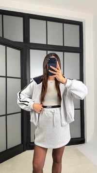 Gri Lacivert Şerit Detaylı Hırka Beli Bağcıklı Etek Şardonlu Takım Gaus-01174 GAUS-01175GAUSTAKIMGAUS-01175