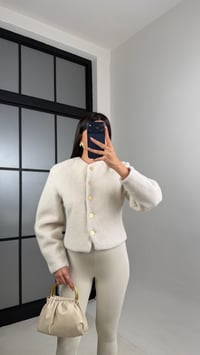 Krem Gold Düğmeli Belden Oturtma Kaşe Ceket GAUS-00849GAUSCEKETGAUS-00849