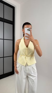 Sarı Önü Düğmeli Kemerli Tasarım Yelek Gaus00420GausYELEKGU1001983