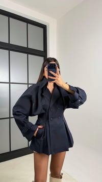 Lacivert Belden Oturtmalı Pile Detaylı Astarlı Trençkot GAUS-00683GAUSTRENÇKOTGAUS-00683