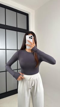 Antrasit OYS Muadil Parmak Geçirmeli Basic Bluz GAUS-00506GAUSBLUZGAUS-00506