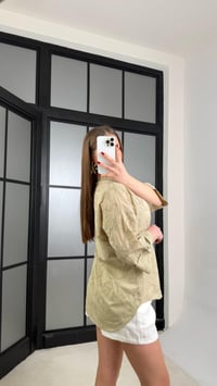 Yeşil Çiçek Nakışlı Pinterest Gömlek GAUS-01268GAUSGÖMLEKGAUS-01268