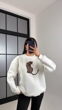 Beyaz Leopar Nakışlı Şardonlu Sweatshirt GAUS-00796GAUSSweatshirtGAUS-00796