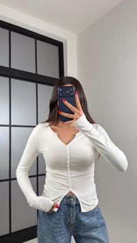 Ekru Düğme Detaylı Bluz GAUS-00960GAUSBLUZGAUS-00960