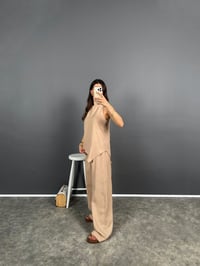Cactos Sütlü Kahve Keten Asimetrik Kesim Sıfır Kol Bluz Pantolon İkili Takım  GausTAKIMGU008596
