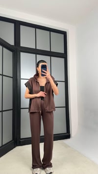 Kahve Paraşüt Kumaş Detaylı Yelek Pantolon İkili Modal Kumaş Takım GAUS-01369GAUSTAKIMGAUS-01369