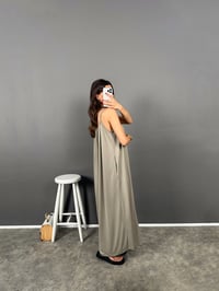 İlya Haki Oysh Modal Kumaş Cepli Askılı Rahat ElbiseGausELBİSEGU008819