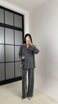 Gri Taş Detaylı Kuşaklı Gömlek Beli Lastikli Pantolon Tasarım Takım GAUS-00165GAUSTAKIMGAUS-00165