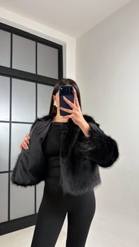 Siyah Astarlı Muadil Crop Kürk GAUS-01103GAUSCEKETGAUS-01103