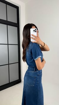 Mavi Yırtmaçlı Ön Düğmeli Cep Detaylı Denim Elbise Gaus00536GausELBİSEGU1002250