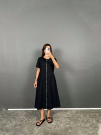 Disa Siyah Belden Büzgülü Ön Full Fermuarlı Kısa Kol Keten ElbiseGausELBİSEGU008804