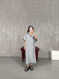 Gri V Polo Yaka Yandan Yırtmaçlı Keten Elbise Gaus00164GausELBİSEGU1001375