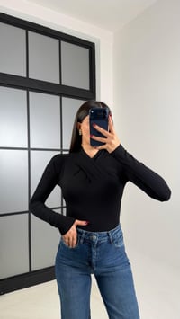 Siyah Yaka Detaylı ZR Model Likralı Bluz GAUS-00752GAUSBlouseGAUS-00752