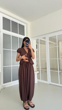 Kahve Gold Düğme Detaylı Peplum Bluz Beli Lastikli Şalvar Pantolon İkili Modal Takım GAUS-01673GAUSSuitsGAUS-01673
