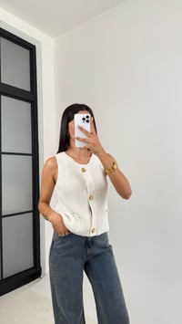 Ekru Cep Detaylı Gold Düğmeli Triko Yelek GAUS-0058GAUSYELEKGAUS-0058