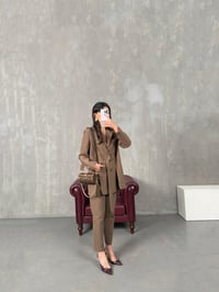 Delina Kahve Yırtmaç Detaylı Astarlı Kemerli Ceket Pantolon Premium Keten TakımGausTAKIMGU100399