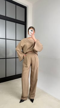 Camel Asimetrik Yaka Yan Düğme Detaylı Gömlek Beli Lastikli Pantolon Tensel Takım GAUS-01163GAUSTAKIMGAUS-01163