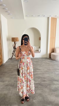 Çok Renkli Çiçek Desenli Ayarlanabilir Askılı Astarlı Pinterest Elbise GAUS-01459GAUSELBİSEGAUS-01459