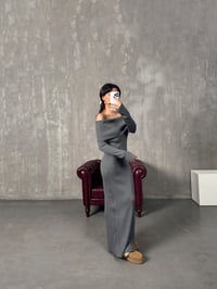 Ladin Gri Madonna Yaka Fitilli Yumuşak Triko ElbiseGausELBİSEGU10035