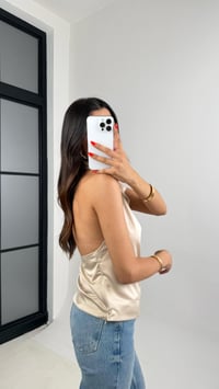 Taş Boyundan Bağlamalı Sırt Dekolteli Saten Bluz GAUS-008GAUSBLUZGAUS-008