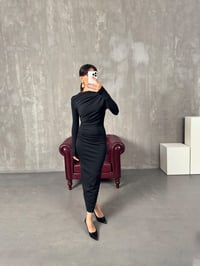 Lusi Siyah Drapeli Tasarım ElbiseGausELBİSEGU00904113
