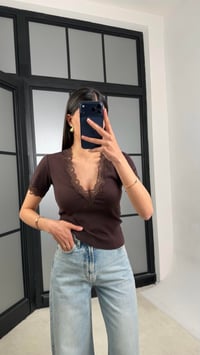 Acı Kahve Dantel Detaylı Triko Bluz GAUS-01409GAUSBLUZGAUS-01409