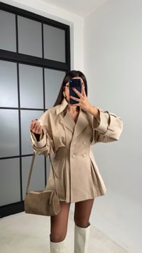 Taş Belden Oturtmalı Pile Detaylı Astarlı Trençkot GAUS-00683GAUSTRENÇKOTGAUS-00683