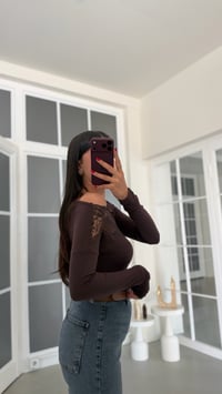 Kahve Yaka Dantel Detaylı Drapeli Bluz GAUS-02250GAUSالبلوزات GAUS-02250