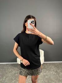 MN Siyah Kol Katlamalı Basic Tshirt GausTSHIRTGU007206 