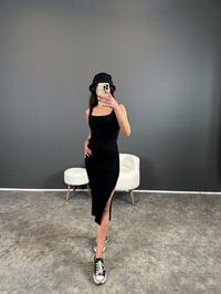 Siyah Basic Likralı Yandan Yırtmaçlı Elbise GausELBİSEGU004372